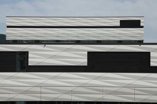 Metallfassade am Skylabs Heidelberg